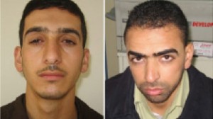 Die mutmaßlichen Mörder der drei Siedlerkinder Marwan Qawasmeh und Amer Abu Aisha sind immer noch nicht gefasst.